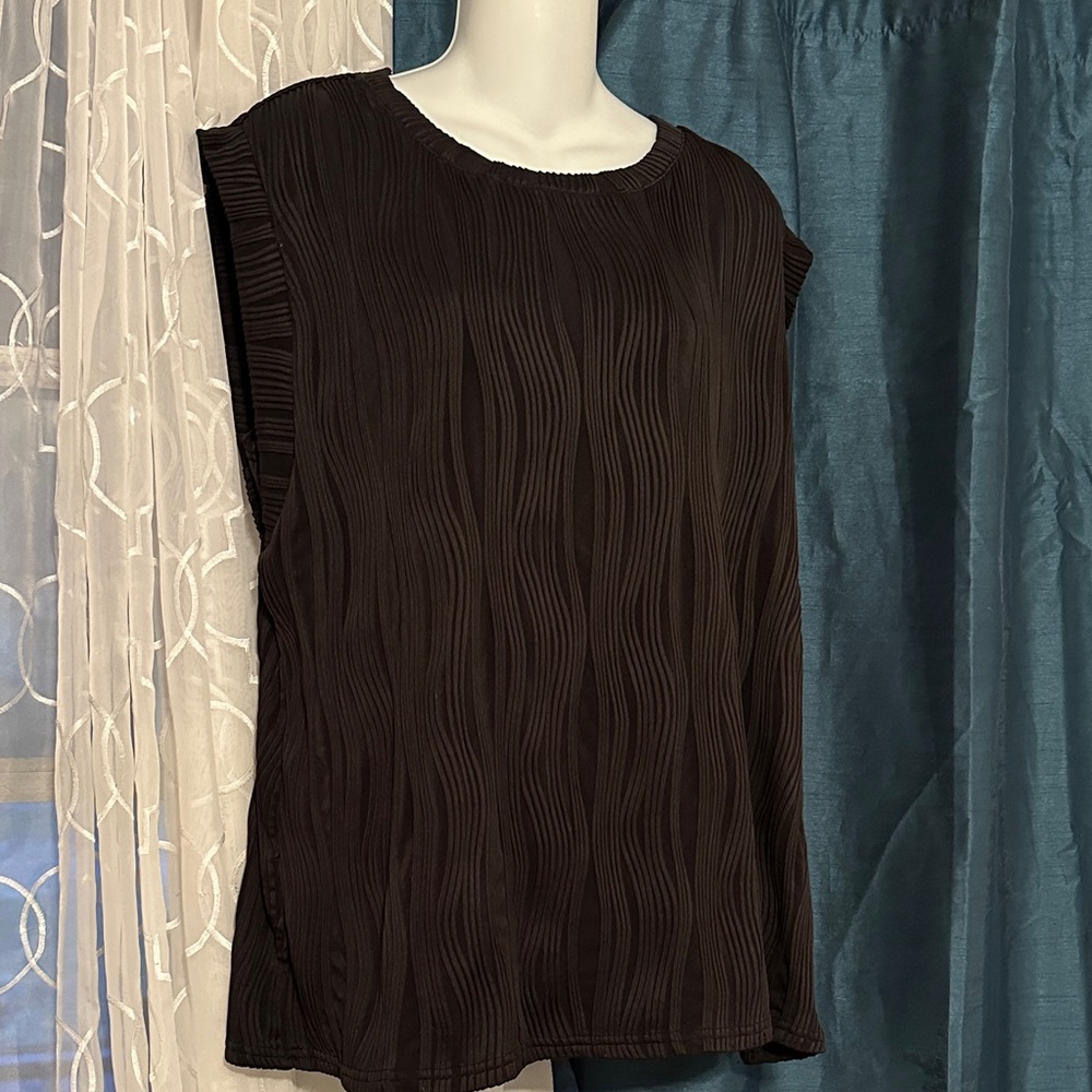 Chic Black Textured Women's Blouse